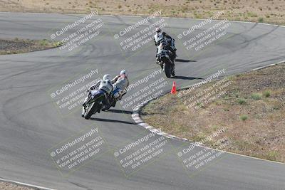 media/Apr-20-2025-AHRMA (Sun) [[393a79c373]]/Race/group 10 early race/Turn 4b/